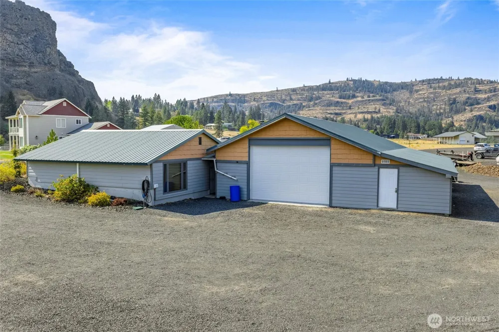 25725 Lincoln Hill Pl E Creston, WA 99147