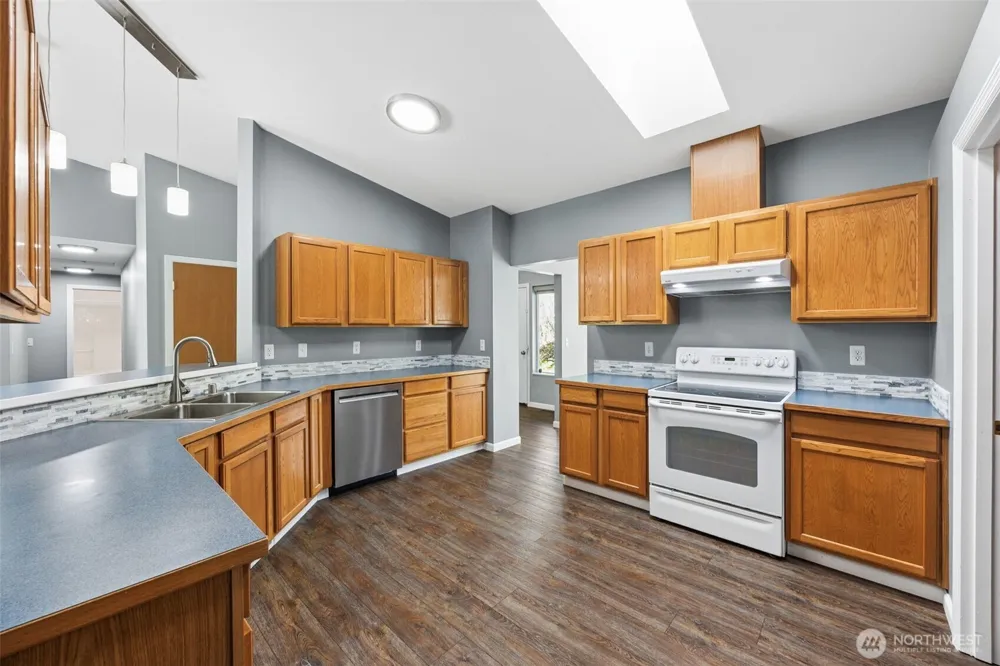 10410 357th Street E Eatonville, WA 98328