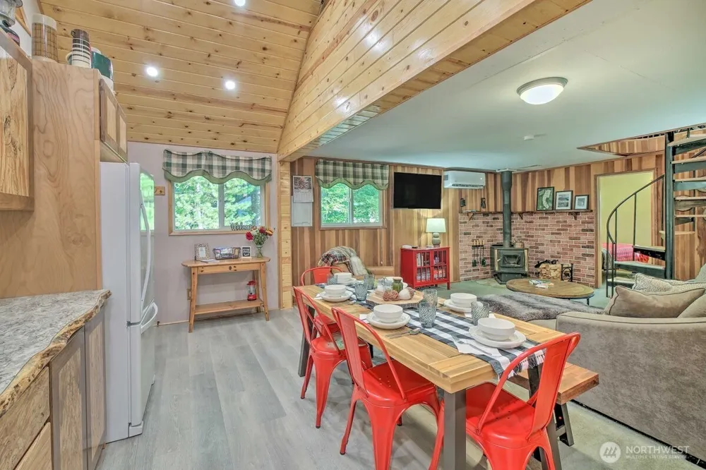 124 Aspen Lane Packwood, WA 98361