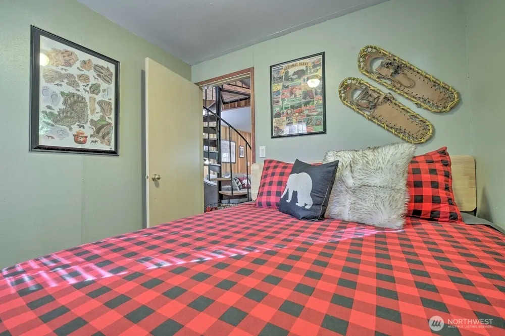 124 Aspen Lane Packwood, WA 98361