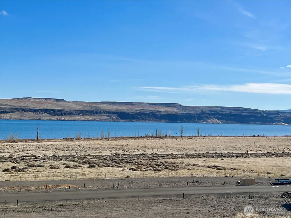 60 King Salmon Court Vantage, WA 98950