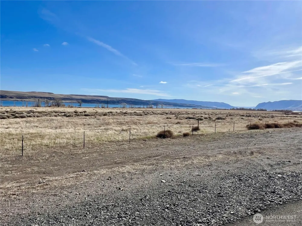 60 King Salmon Court Vantage, WA 98950