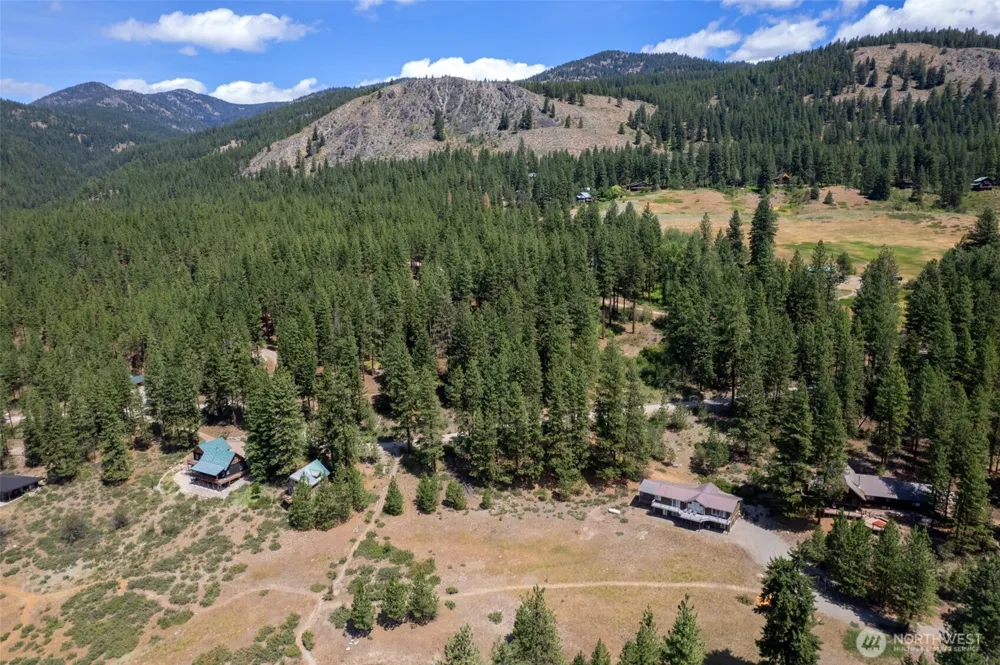 58 Homestead Road Winthrop, WA 98862