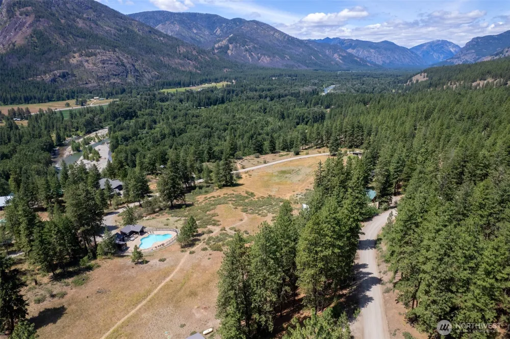 58 Homestead Road Winthrop, WA 98862