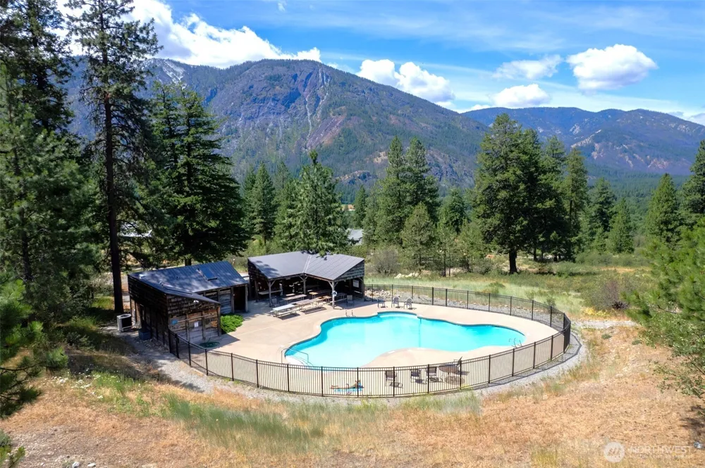 58 Homestead Road Winthrop, WA 98862