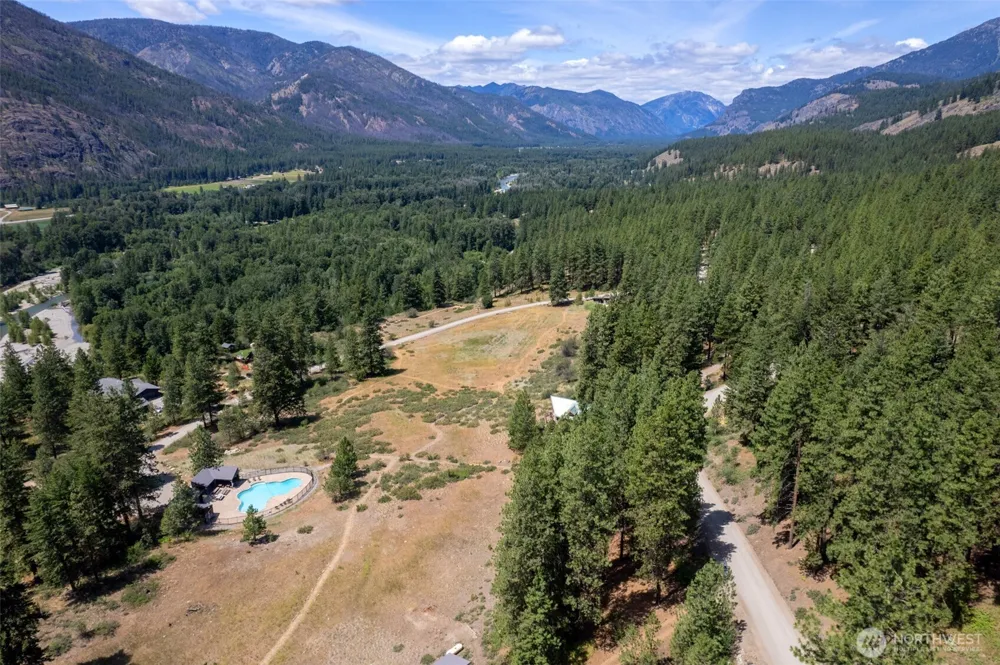 58 Homestead Road Winthrop, WA 98862