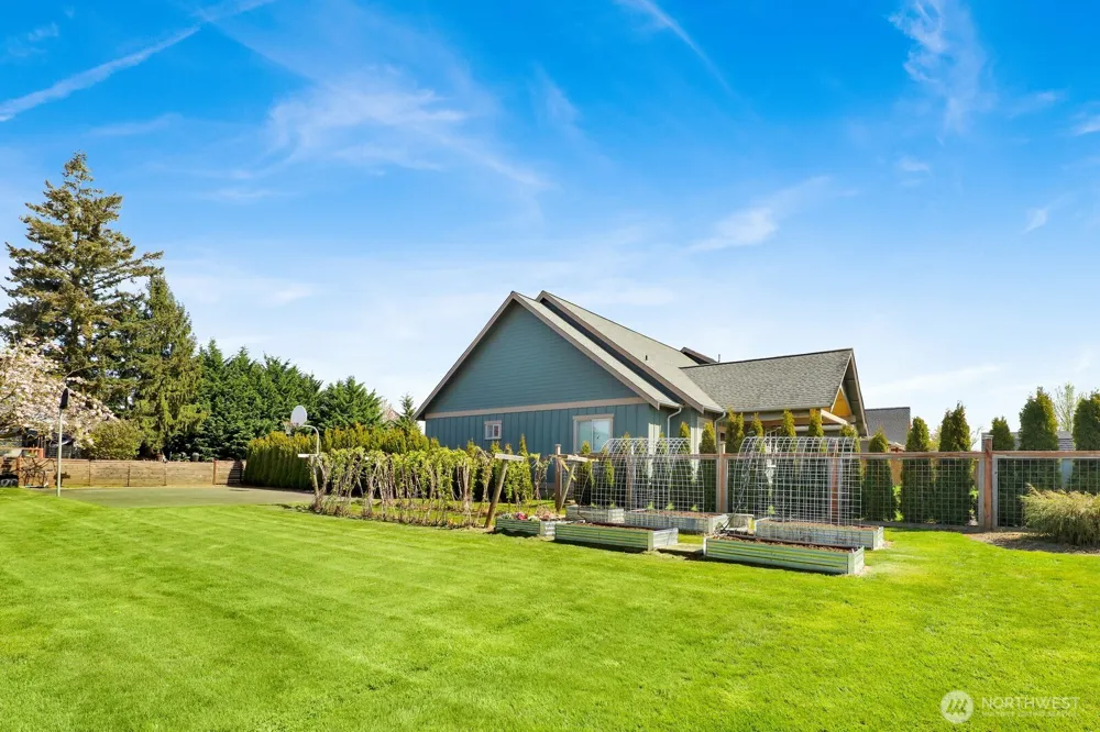 8802 Line Road Lynden, WA 98264