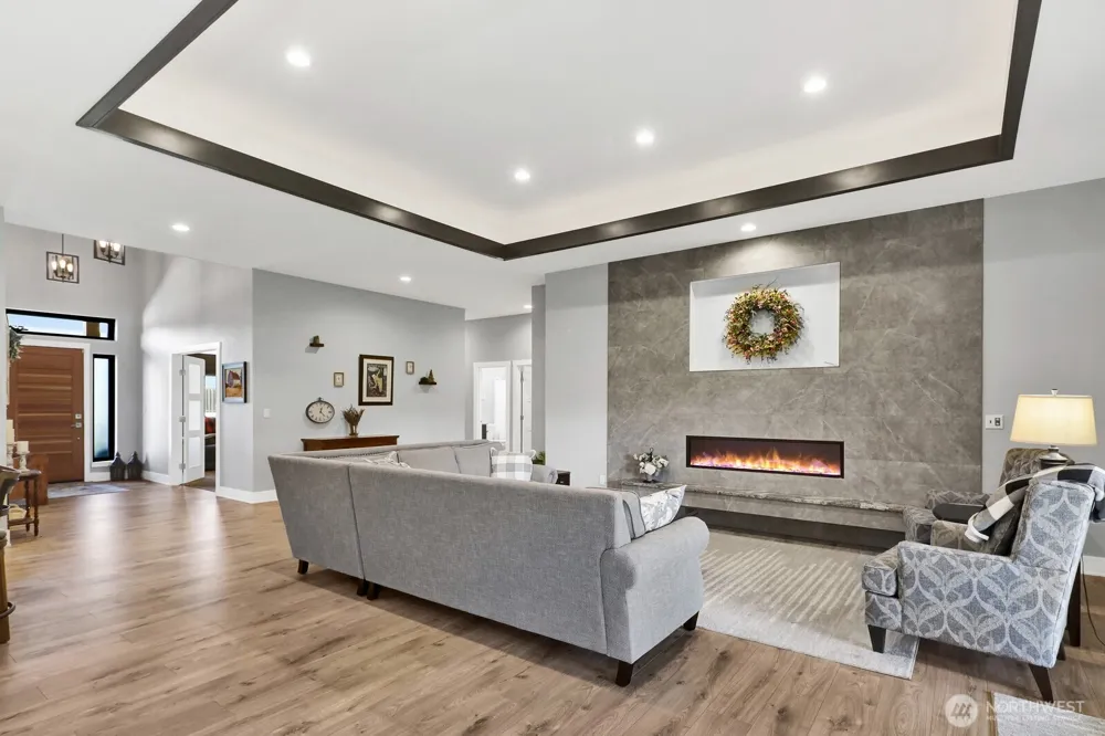 8802 Line Road Lynden, WA 98264