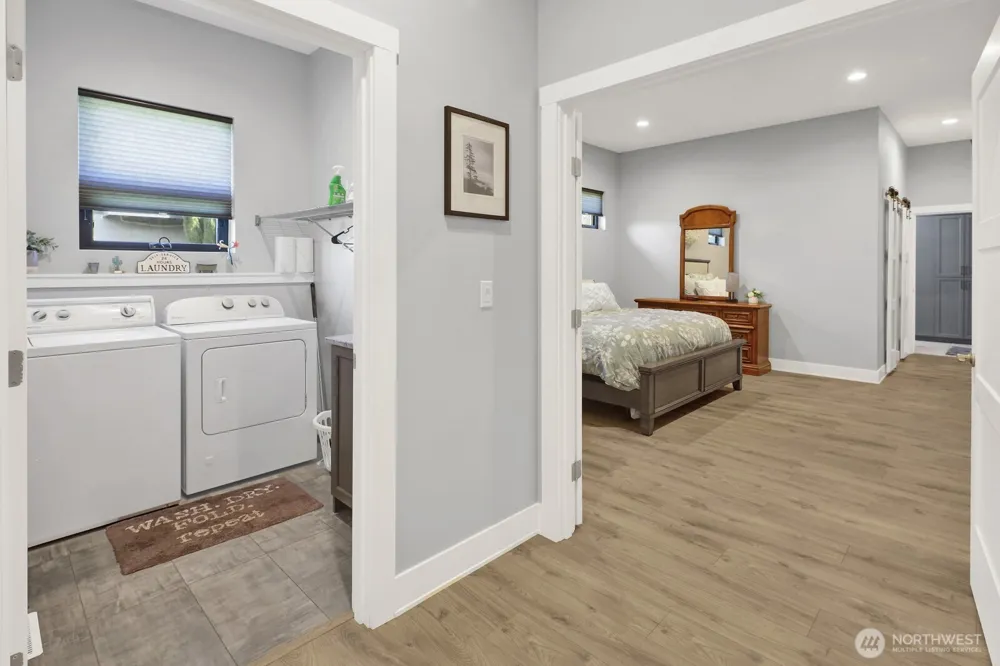 8802 Line Road Lynden, WA 98264