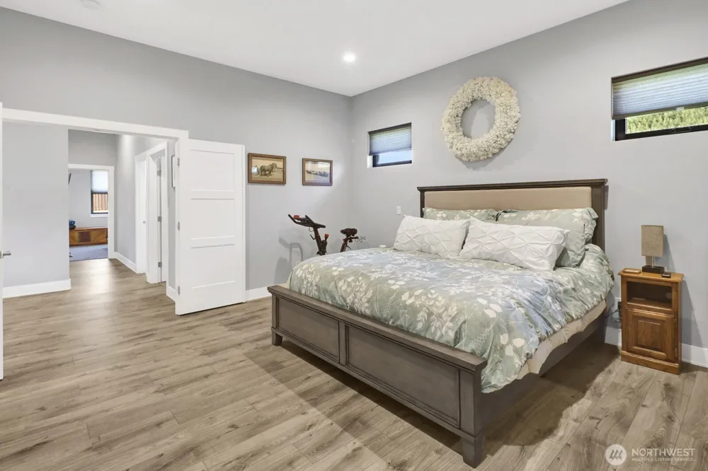 8802 Line Road Lynden, WA 98264