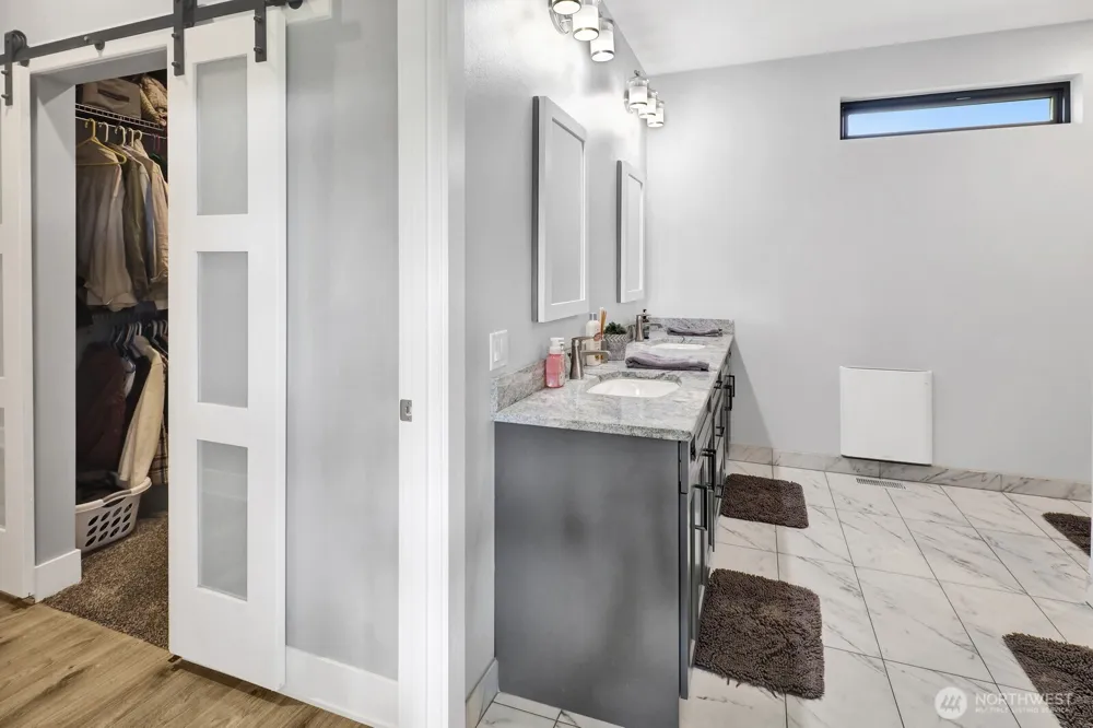 8802 Line Road Lynden, WA 98264