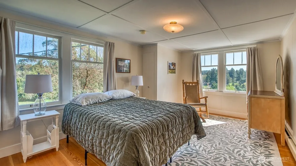 445 Point Lawrence Road Orcas Island, WA 98245