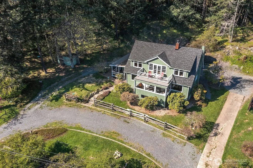 445 Point Lawrence Road Orcas Island, WA 98245