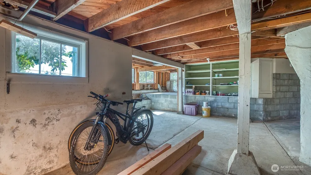 445 Point Lawrence Road Orcas Island, WA 98245