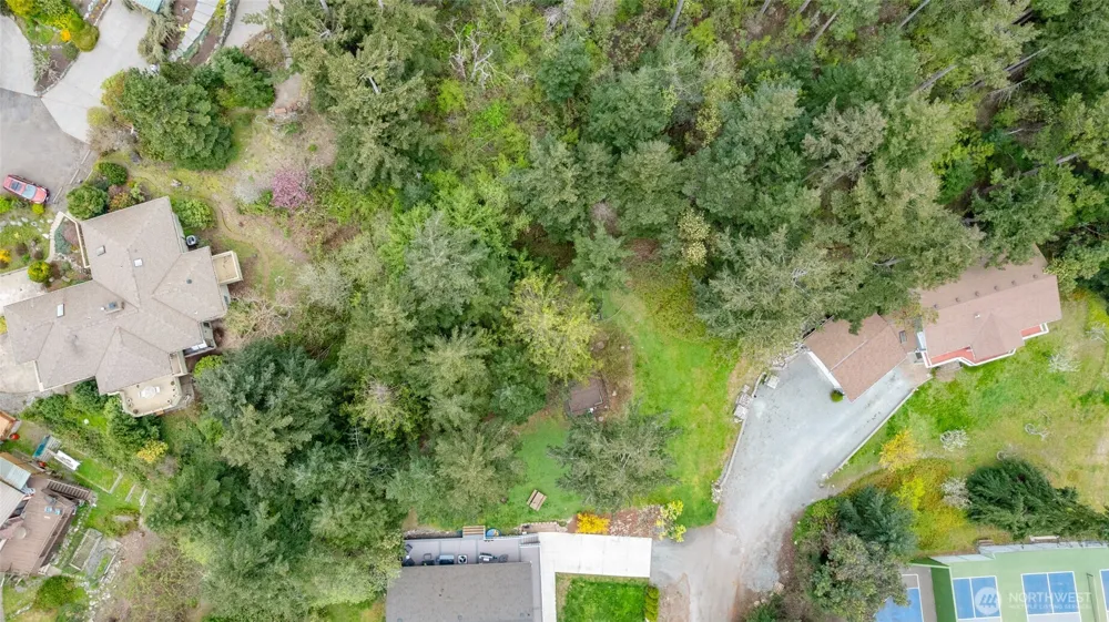 689 Sitka Place La Conner, WA 98257