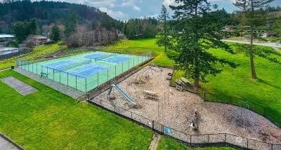 689 Sitka Place La Conner, WA 98257