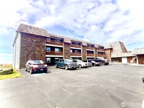 304 NW 14th Street NW #104