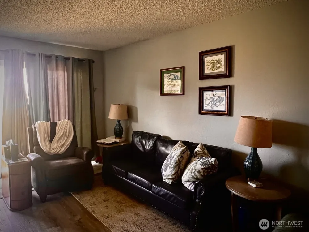 304 NW 14th Street NW #104 Long Beach, WA 98631