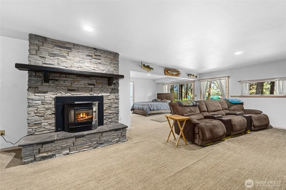 61 Columbia Drive Kettle Falls, WA 99141