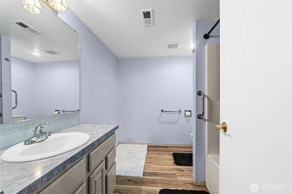 61 Columbia Drive Kettle Falls, WA 99141
