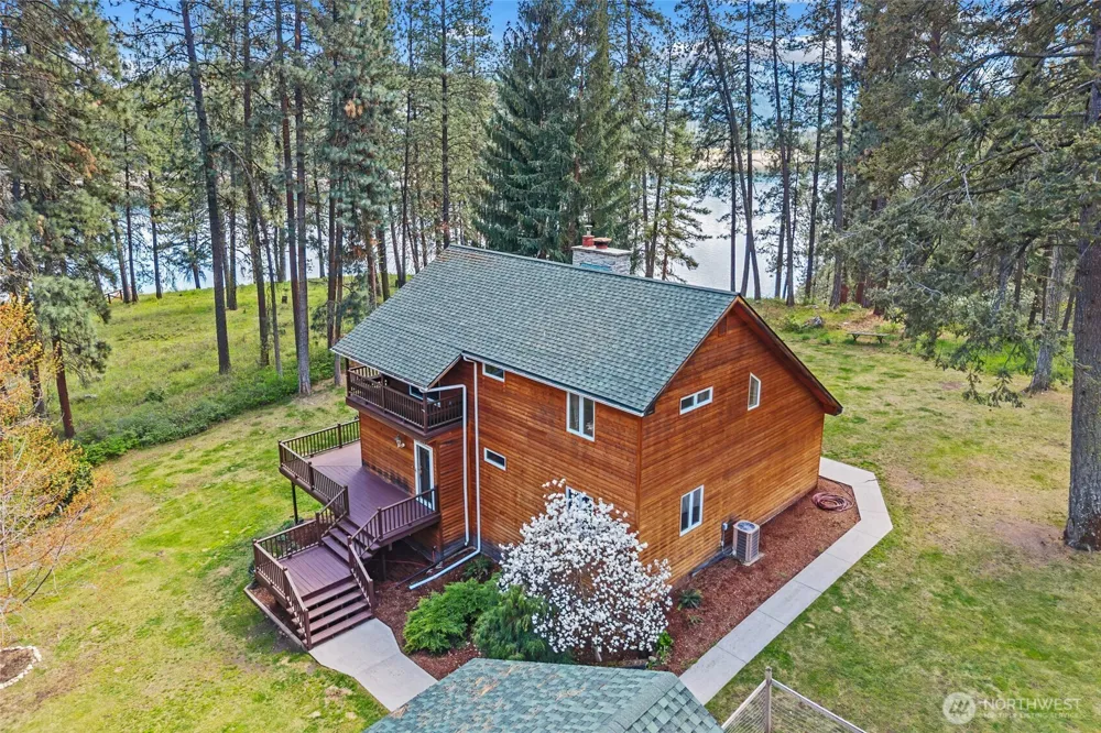 61 Columbia Drive Kettle Falls, WA 99141