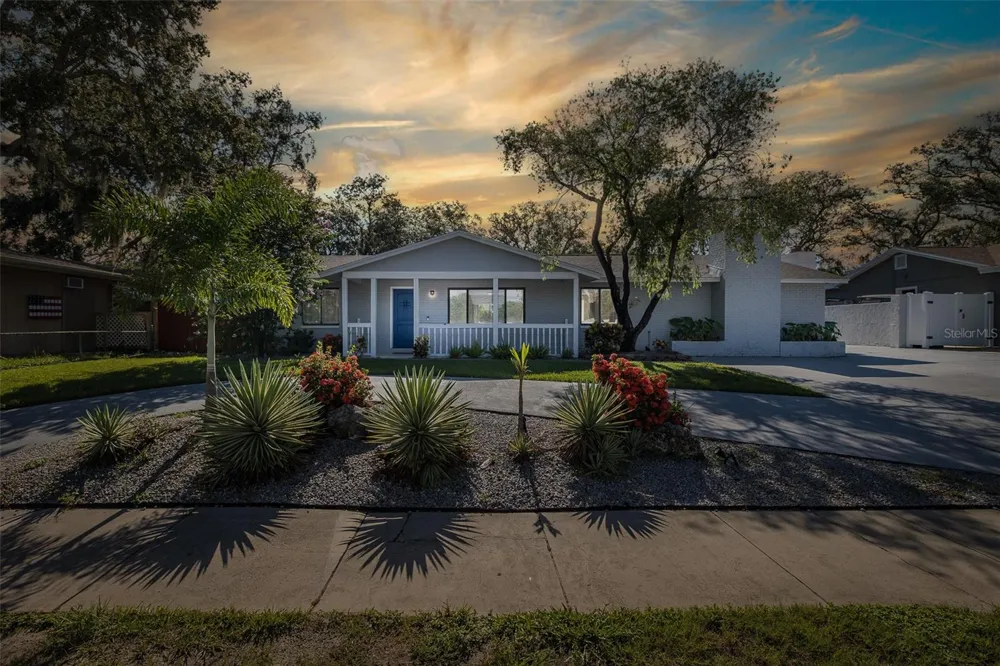 2180 PHILIPPE PARKWAY Safety Harbor, FL 34695