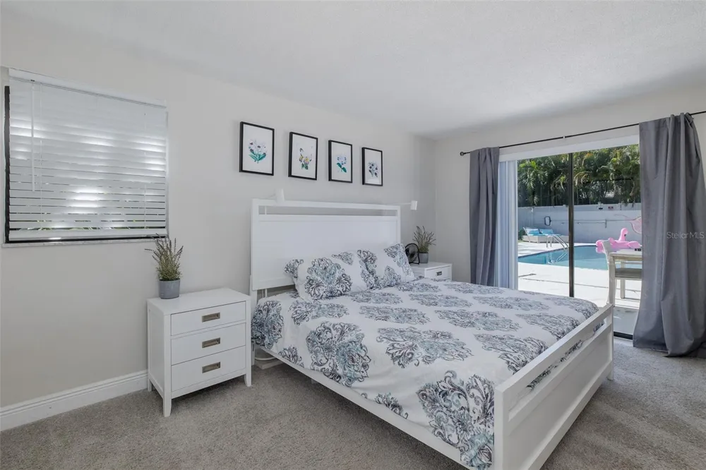 2180 PHILIPPE PARKWAY Safety Harbor, FL 34695