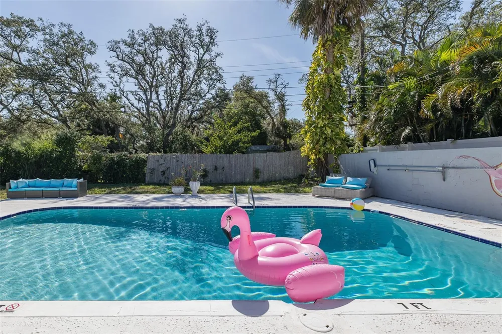2180 PHILIPPE PARKWAY Safety Harbor, FL 34695