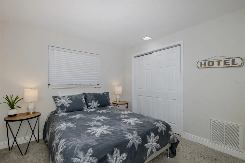 2180 PHILIPPE PARKWAY Safety Harbor, FL 34695