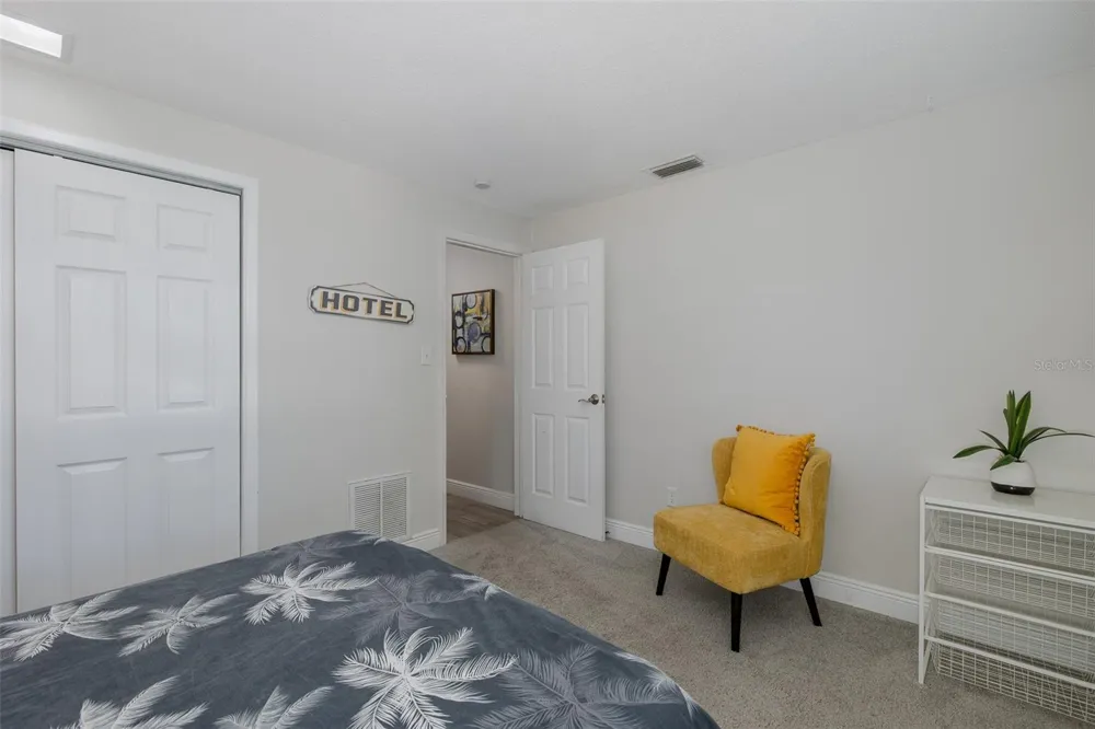 2180 PHILIPPE PARKWAY Safety Harbor, FL 34695
