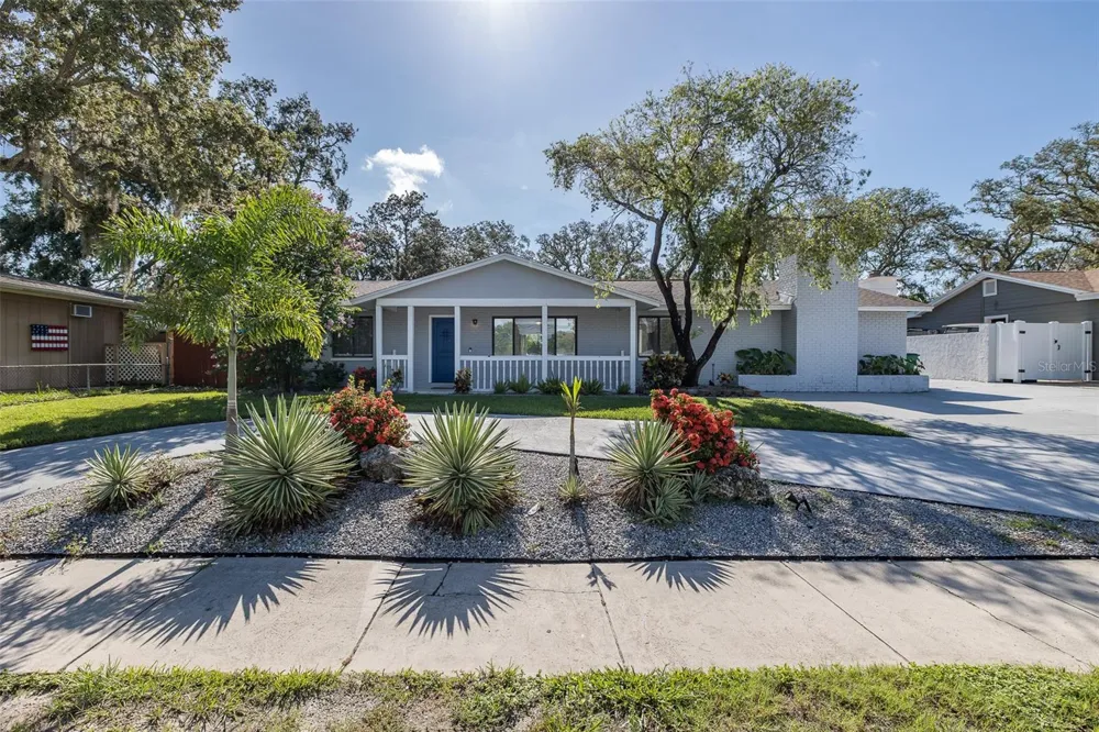 2180 PHILIPPE PARKWAY Safety Harbor, FL 34695