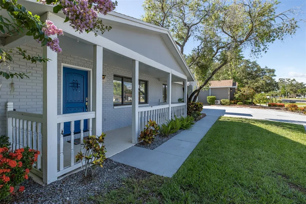 2180 PHILIPPE PARKWAY Safety Harbor, FL 34695