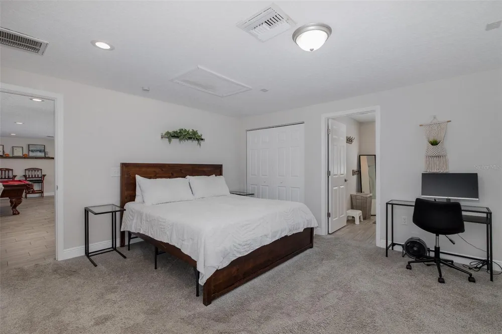 2180 PHILIPPE PARKWAY Safety Harbor, FL 34695
