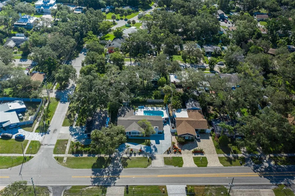 2180 PHILIPPE PARKWAY Safety Harbor, FL 34695