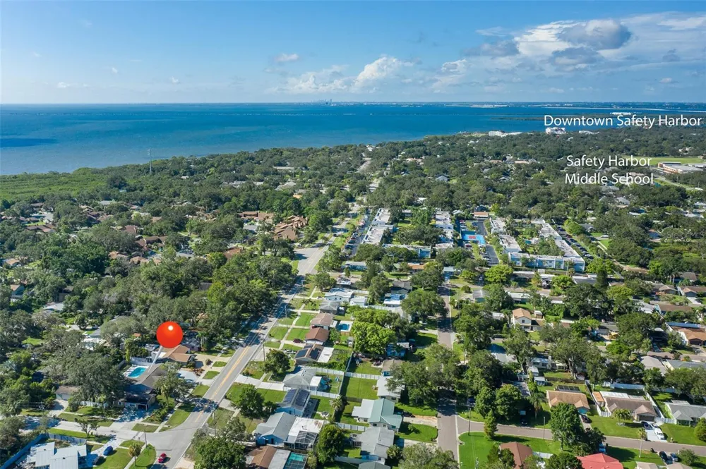 2180 PHILIPPE PARKWAY Safety Harbor, FL 34695