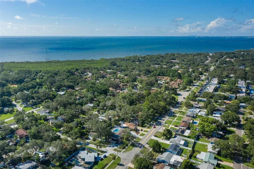 2180 PHILIPPE PARKWAY Safety Harbor, FL 34695