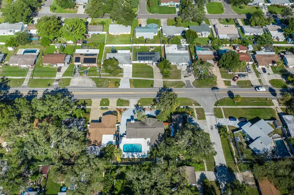 2180 PHILIPPE PARKWAY Safety Harbor, FL 34695