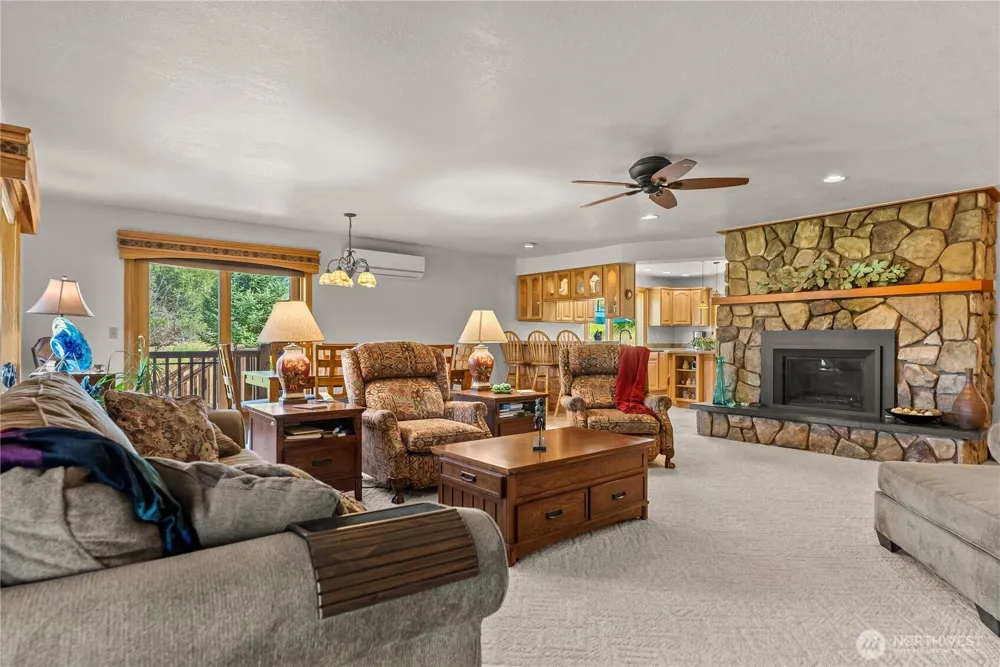 54 Wilson Road Winthrop, WA 98862