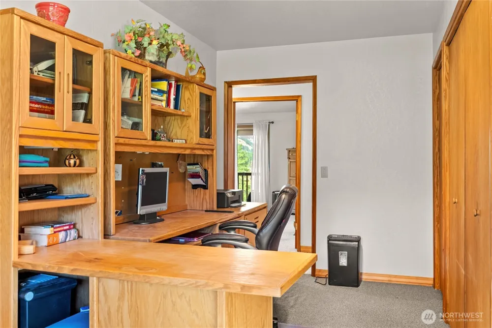 54 Wilson Road Winthrop, WA 98862