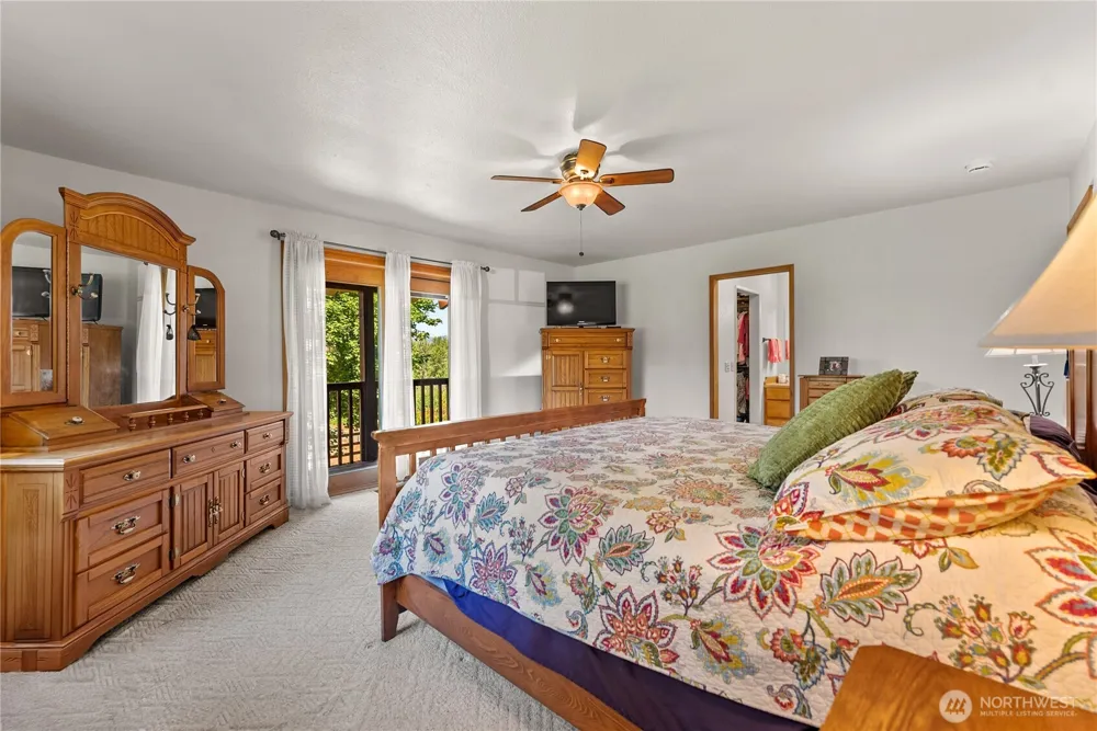 54 Wilson Road Winthrop, WA 98862