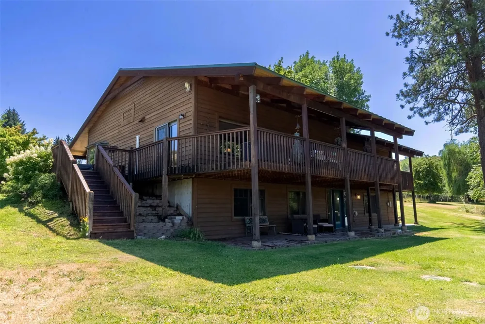 54 Wilson Road Winthrop, WA 98862