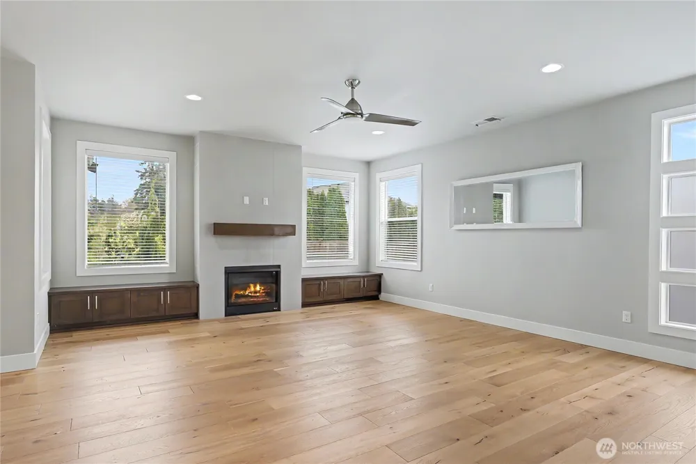 12415 41st Street Court E Edgewood, WA 98372