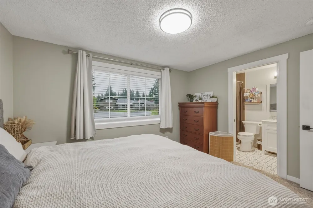 8679 Depot Road Lynden, WA 98264