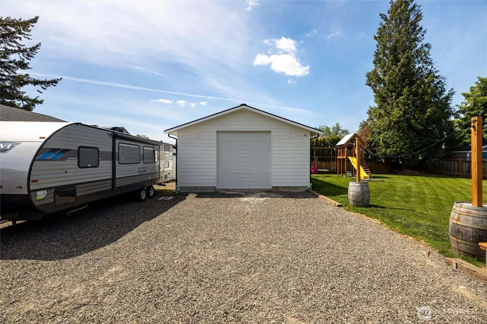 8679 Depot Road Lynden, WA 98264