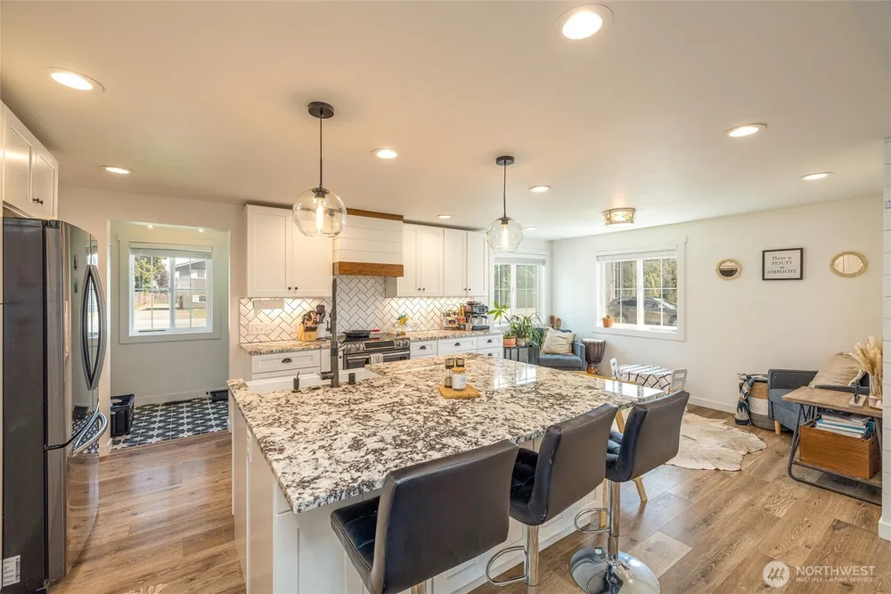 8679 Depot Road Lynden, WA 98264