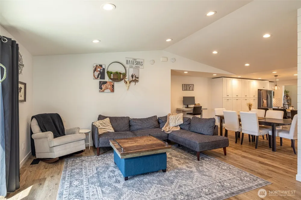 8679 Depot Road Lynden, WA 98264
