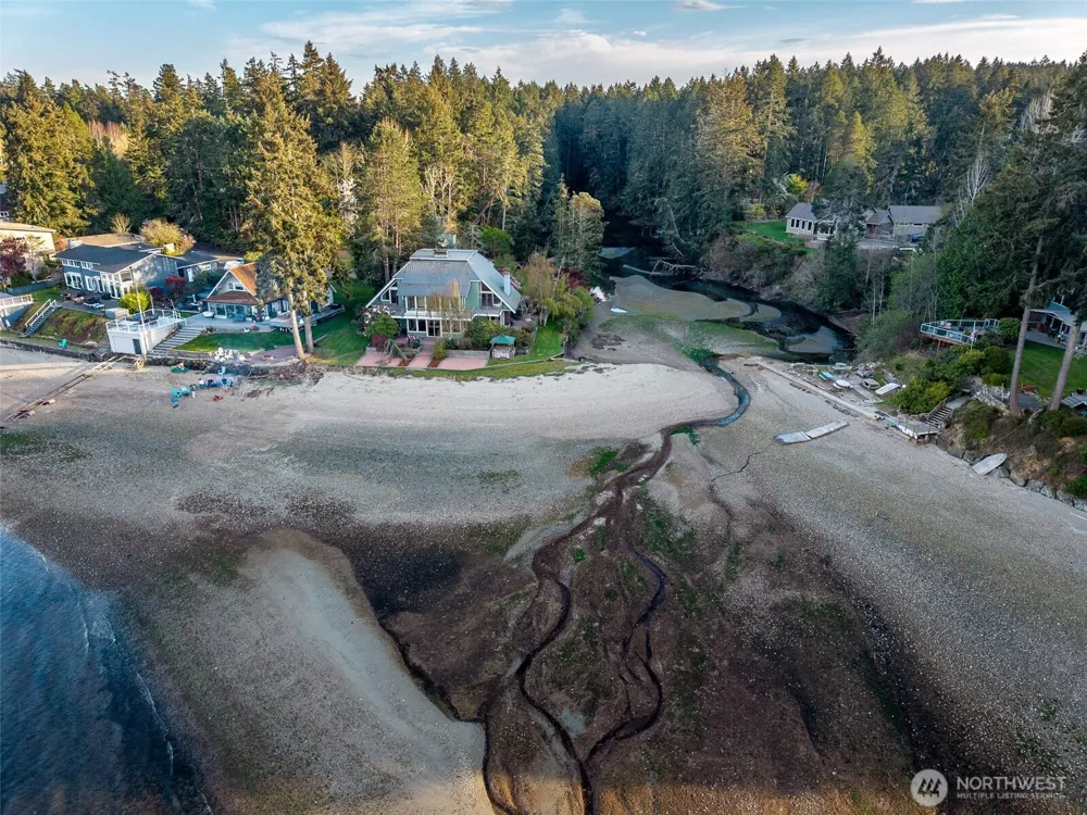 1105 14th Avenue Fox Island, WA 98333