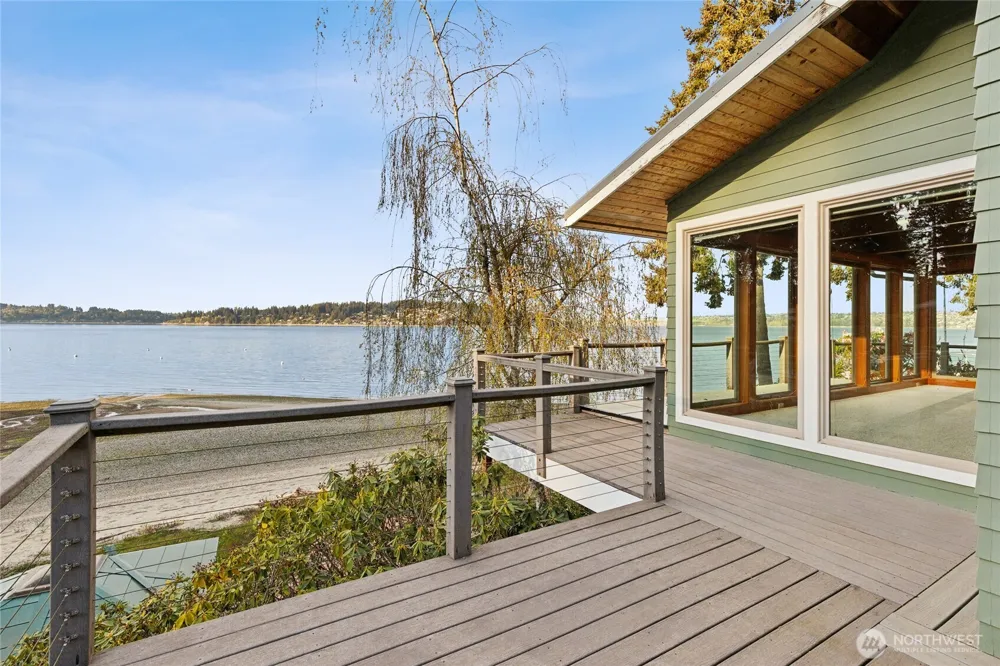 1105 14th Avenue Fox Island, WA 98333