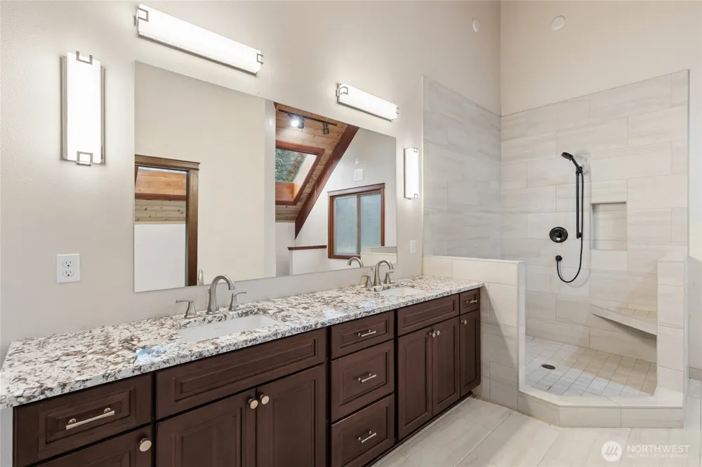 1105 14th Avenue Fox Island, WA 98333