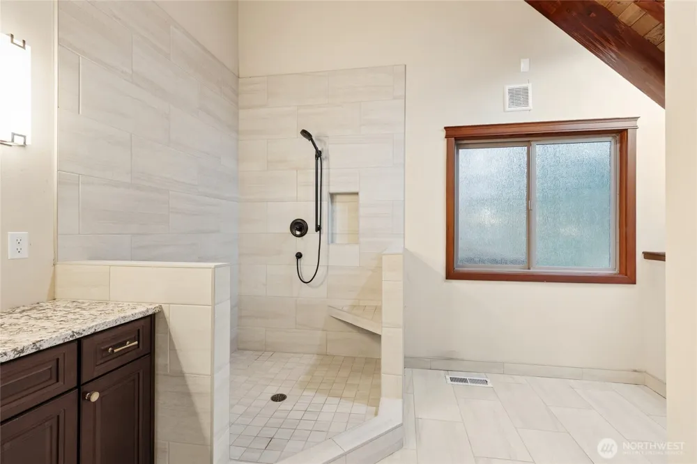 1105 14th Avenue Fox Island, WA 98333